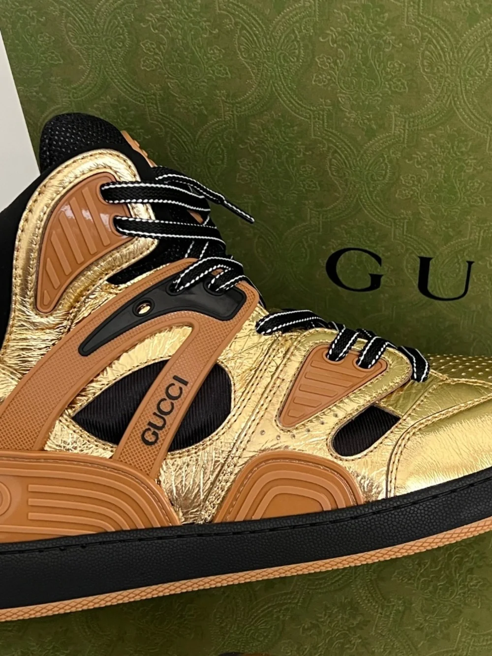 Gucci Men's Sneakers Basket Gold Black High Top Lace up Size 12 US 13 Runway New